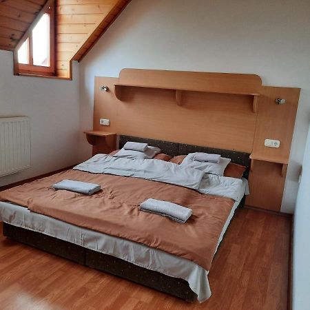 Hat Testver Fogado Domsod Zewnętrze zdjęcie